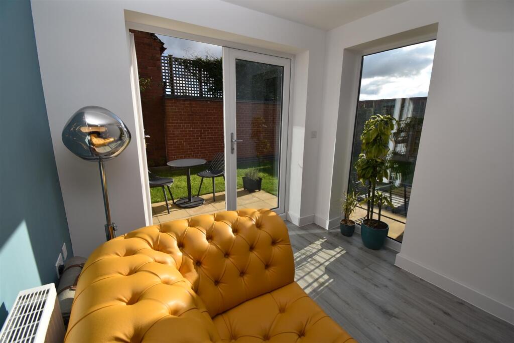 House in North West Leicestershire, Ashby Woulds - More