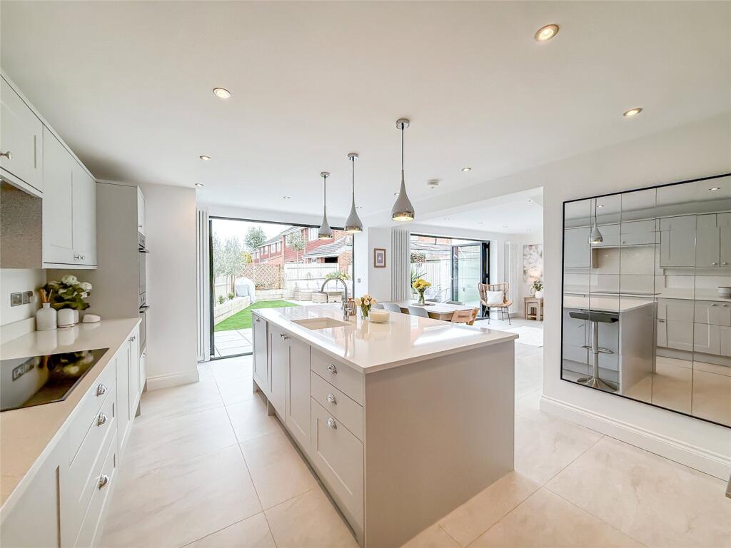 4-bed semi-detached on Chesterton Avenue, Harpenden, Hertfordshire, AL5, £875,000
