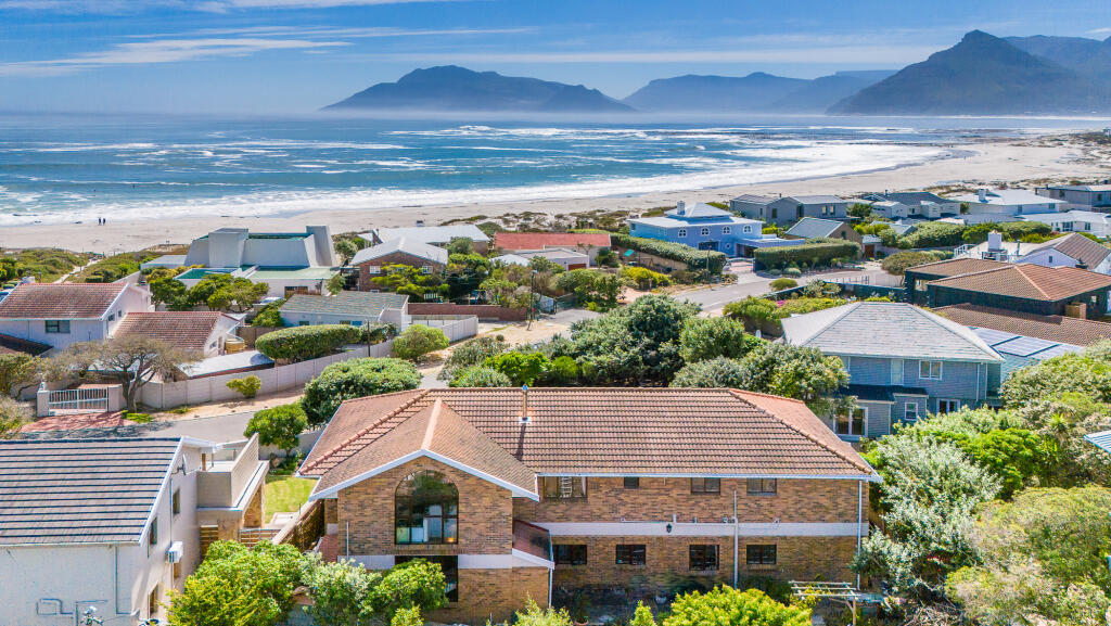 Main image of property: South Africa, Western Cape, Kommetjie