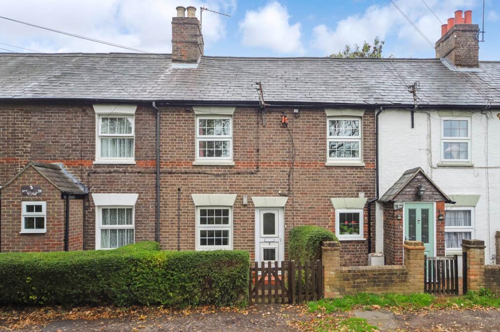 Main image of property: Hollybush Row, Tring