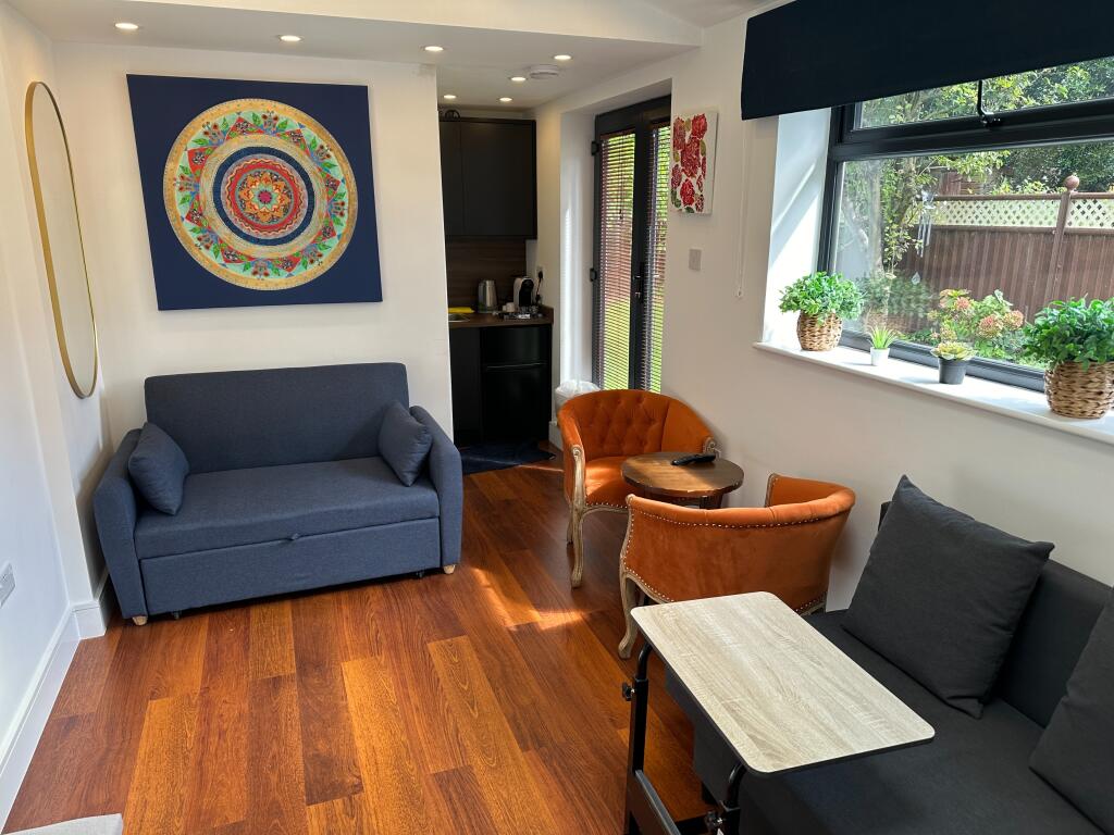 Main image of property: Hendale Avenue, Hendon, London, NW4