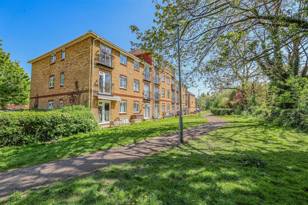 Main image of property: Swan Mead, Hemel Hempstead, HP3