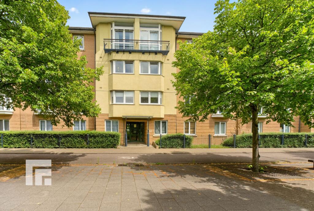 2-bed flat on Messina House, Vellacott Close, Cardiff, £199,950