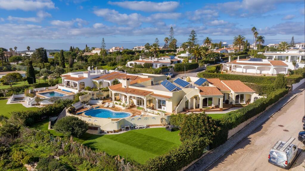 Main image of property: Algarve, Praia da Luz