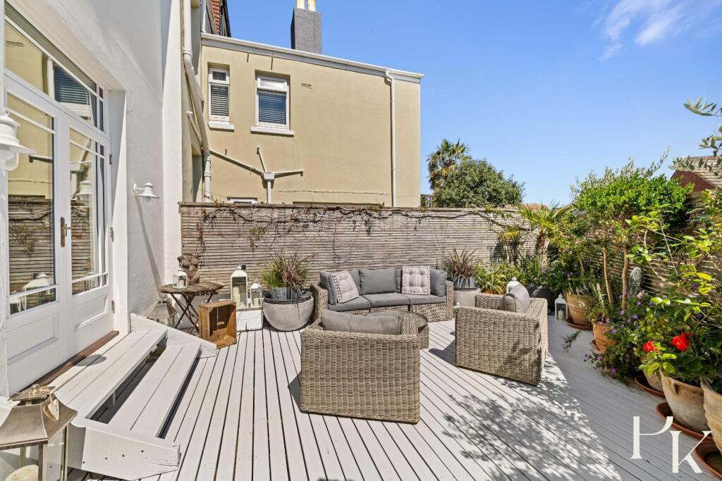 House in Brighton, Withdean - More