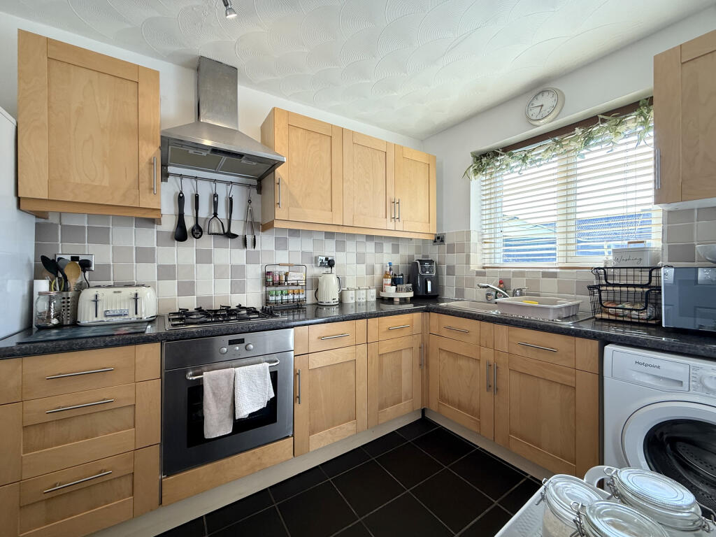 House in Cwmdare, Aberdare West - View 4