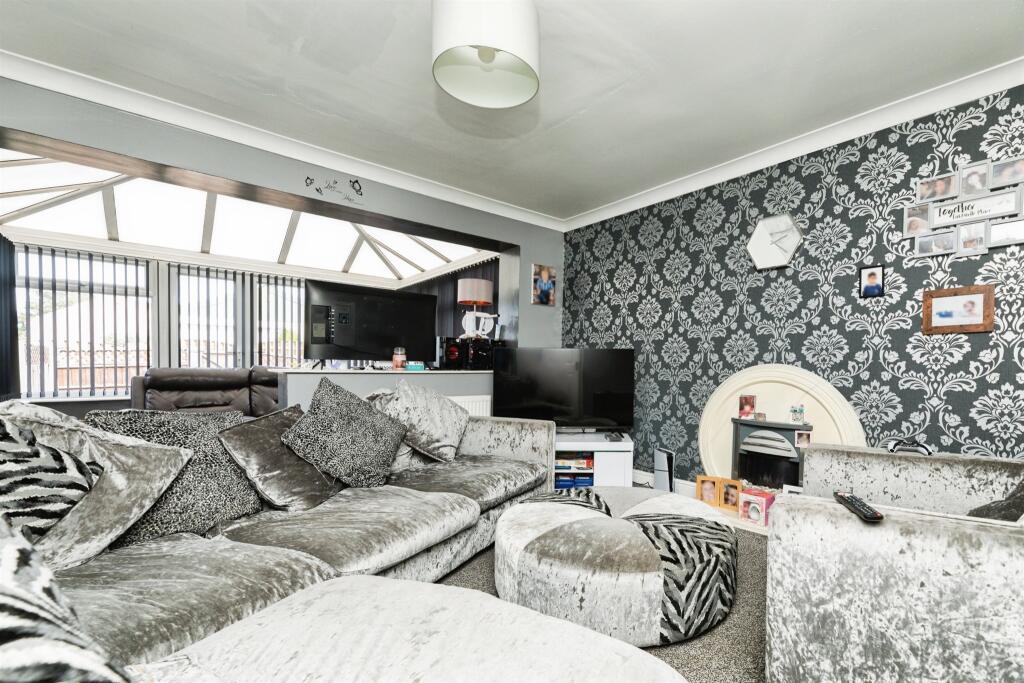 House in Rotherham, South Yorkshire - View 2