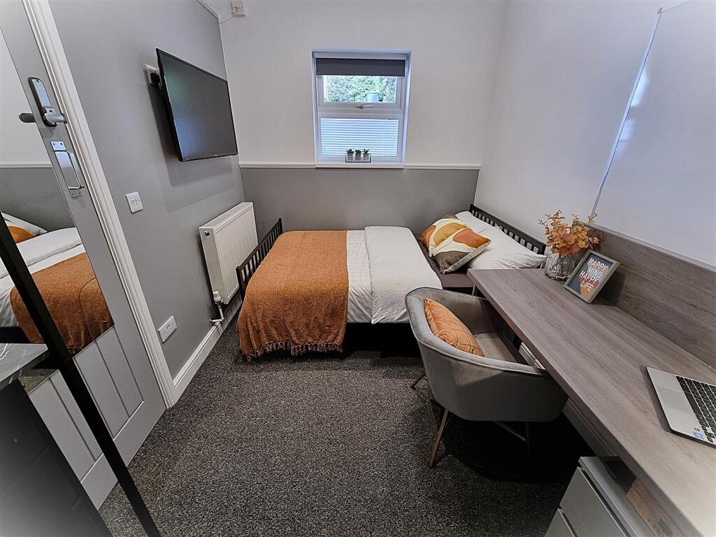 Main image of property: Yarborough Road - Studio. Rent includes Council Tax, Utility Bills & Wifi