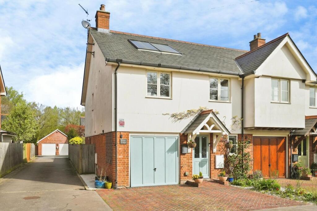 Main image of property: Chelmsford Road, Hatfield Heath, Bishop's Stortford, Essex, CM22
