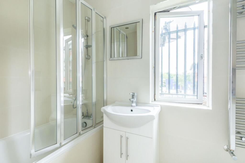 Apartment in London, Kensal Town, Queen's Park - View 3