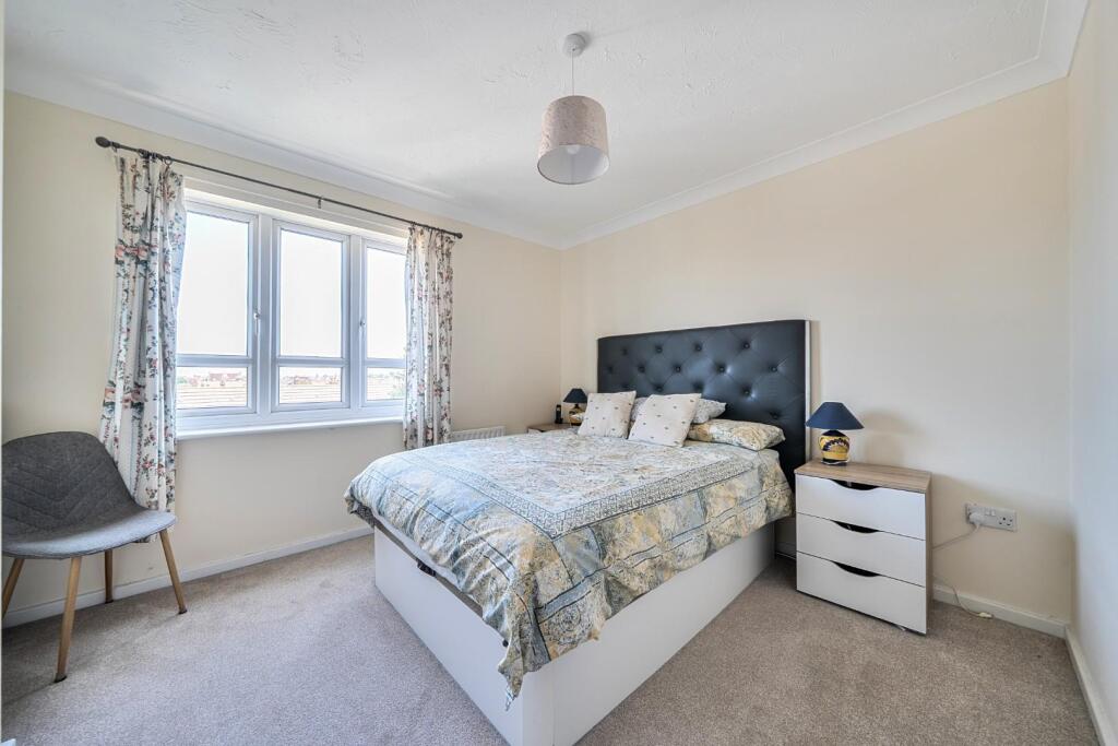 Apartment in Portsmouth, Buckland - View 3