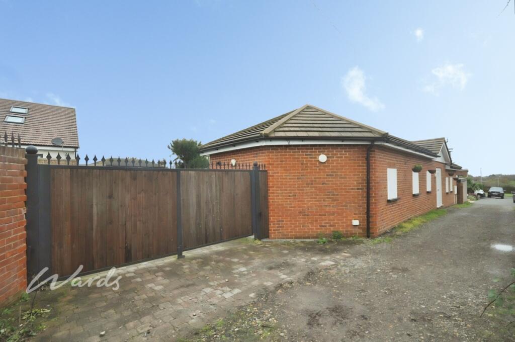 Main image of property: Appleshaw Close Gravesend DA11