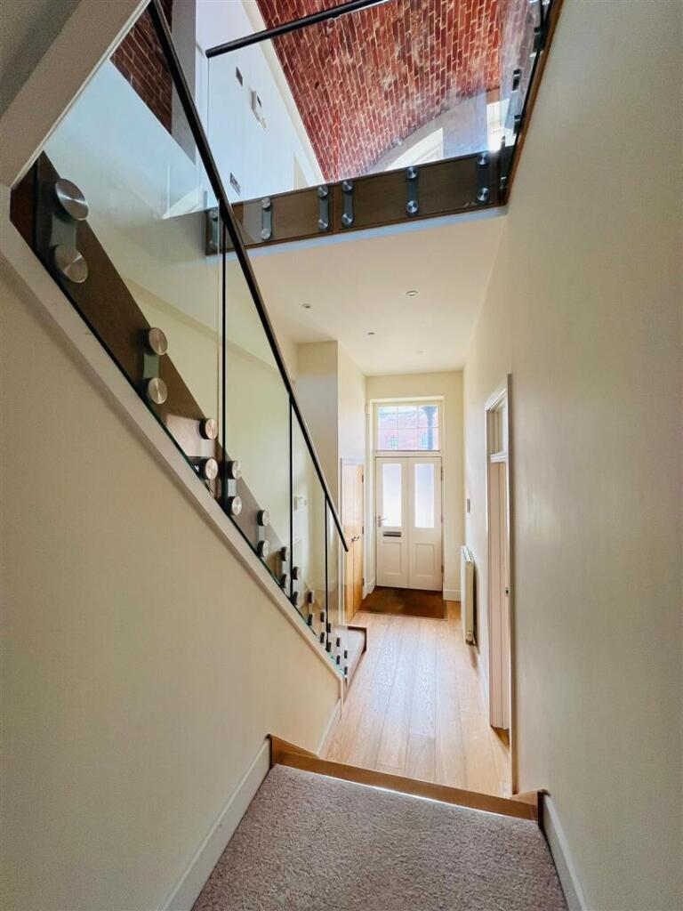 House in Freshwater, Golden Hill Park, Norton Green - View 5