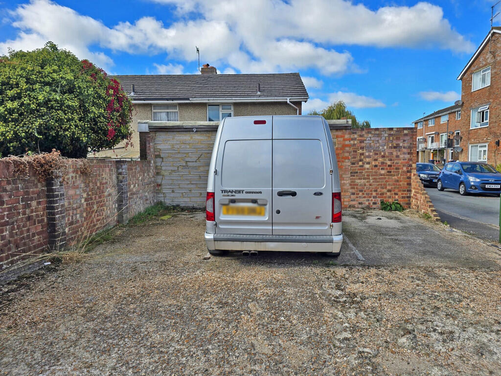 Southview Court, Southwick photo 4
