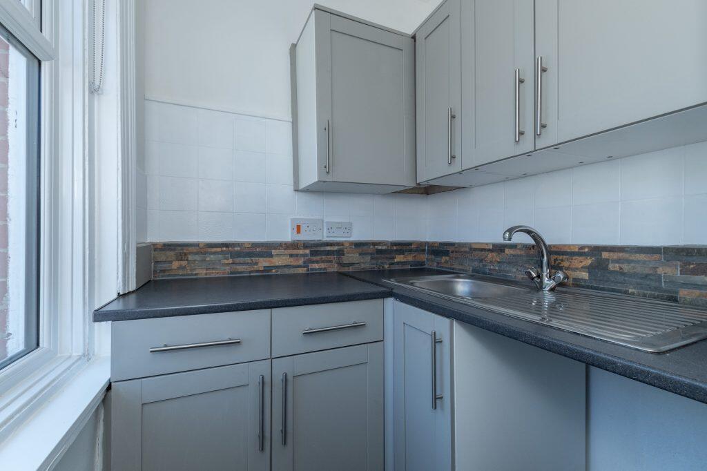 Apartment in Bournemouth - View 3