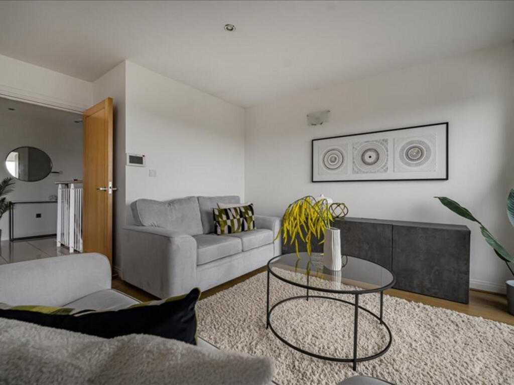 Apartment in Cardiff - View 4