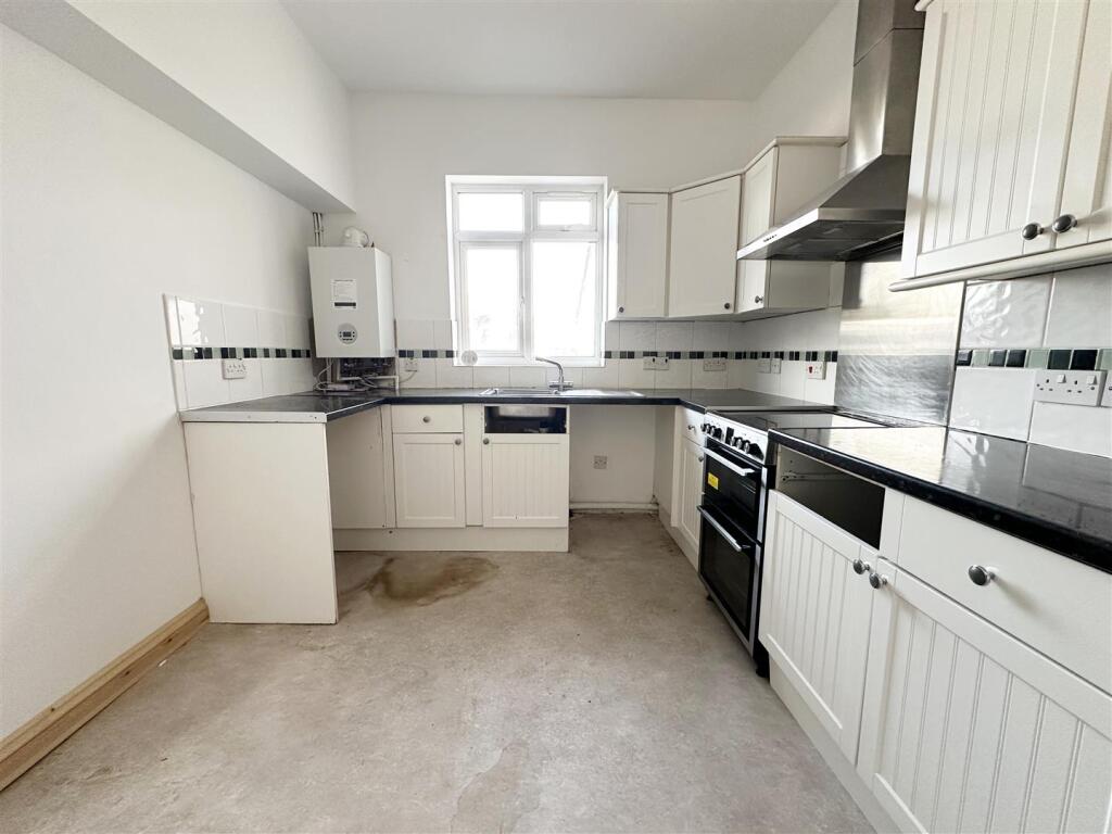 Apartment in Portsmouth - More