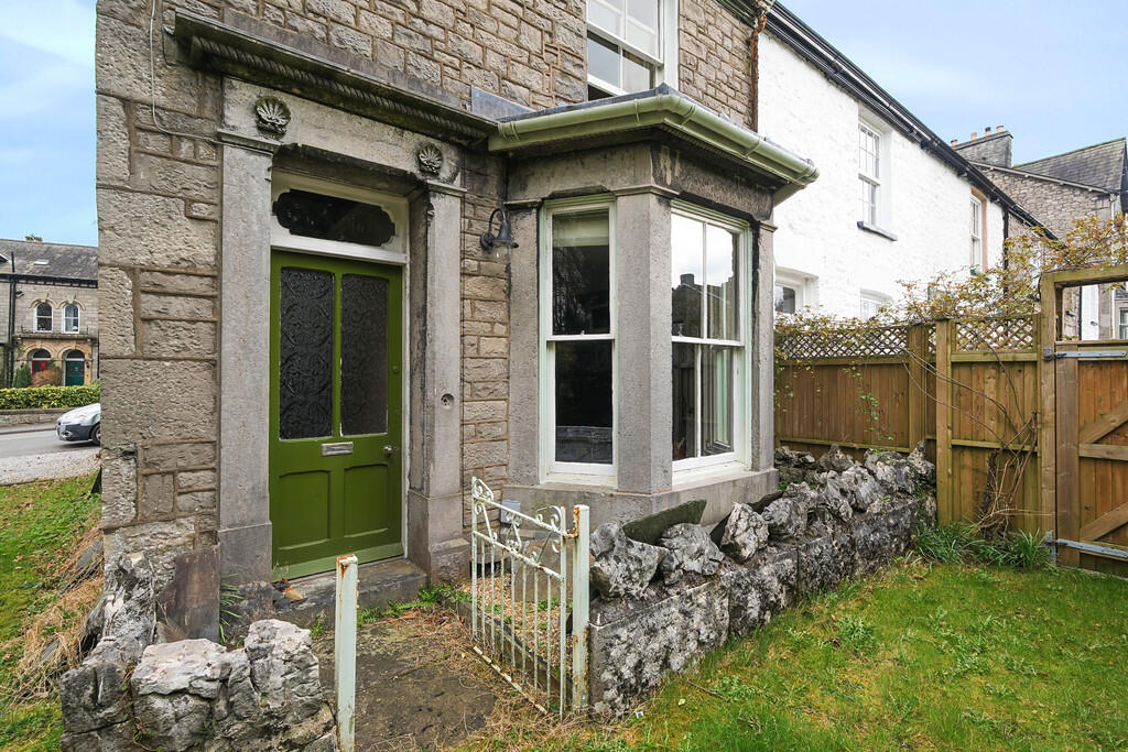 3-bed terraced on 2 Sedbergh Road, Kendal, Cumbria, LA9 6AD, £350,000