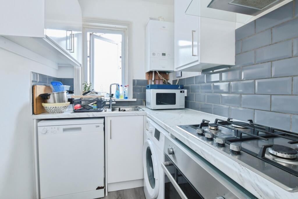 Stewart Road, Bournemouth, BH8 photo 5