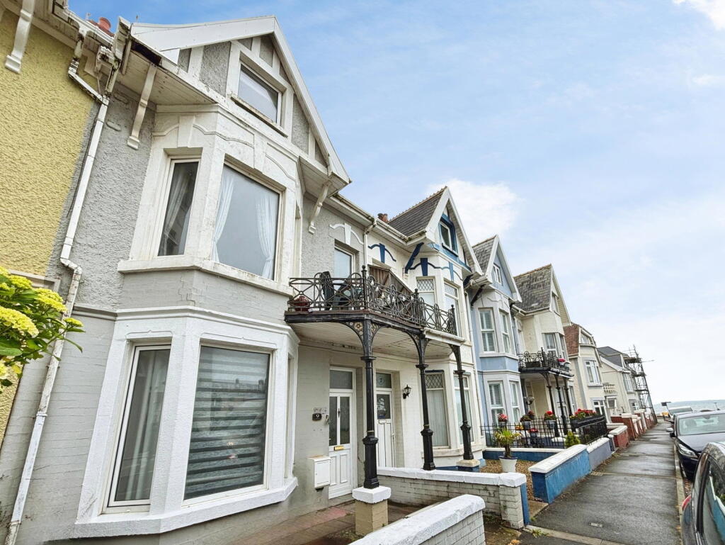 Main image of property: Picton Avenue, Porthcawl, CF36 3AJ
