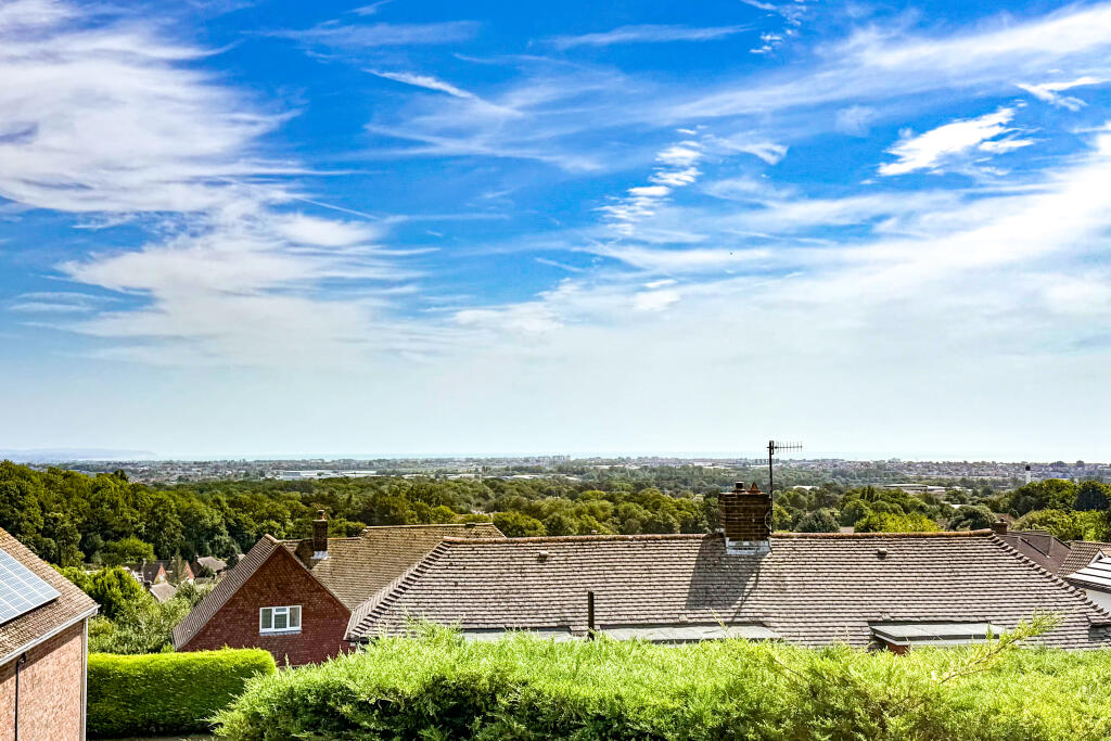 House in Eastbourne, East Sussex - View 2