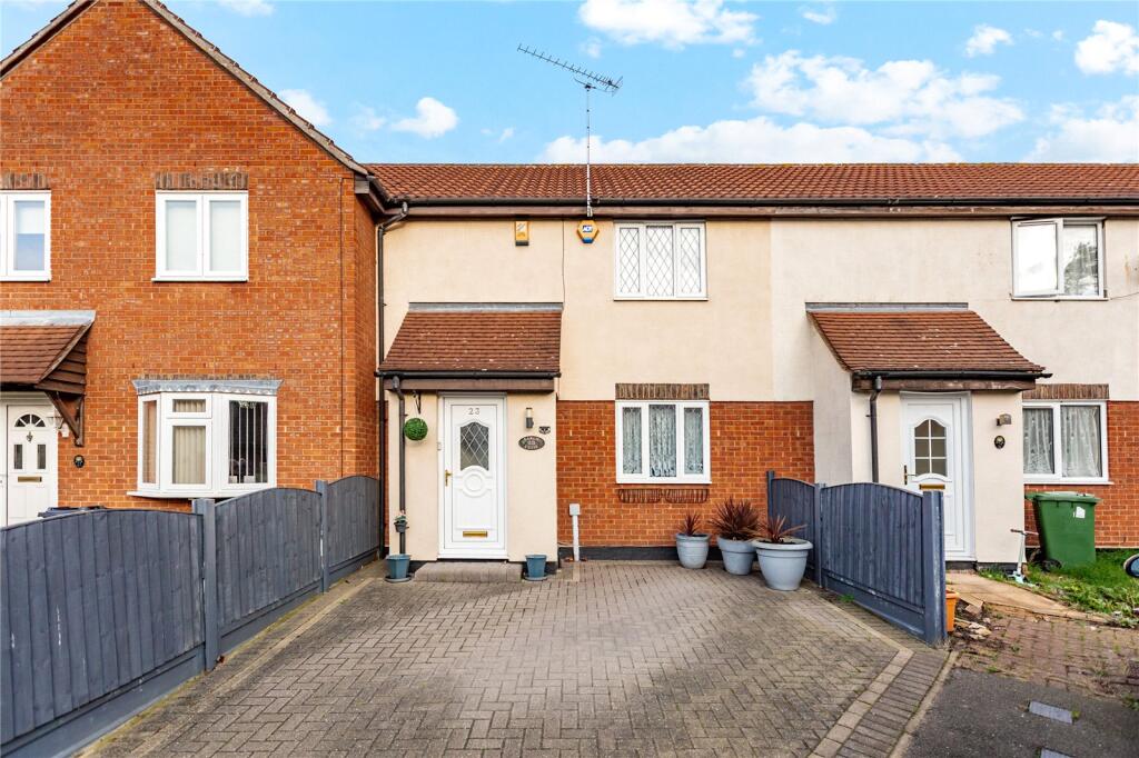 Main image of property: Larch Close, Laindon, Basildon, Essex, SS15