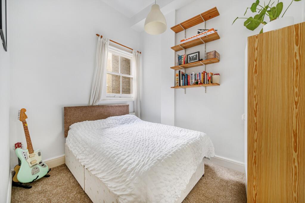 Apartment in London - View 4