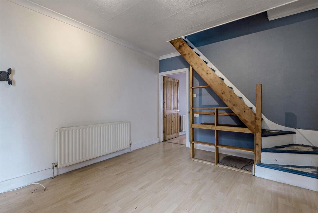 House in Slough - View 5