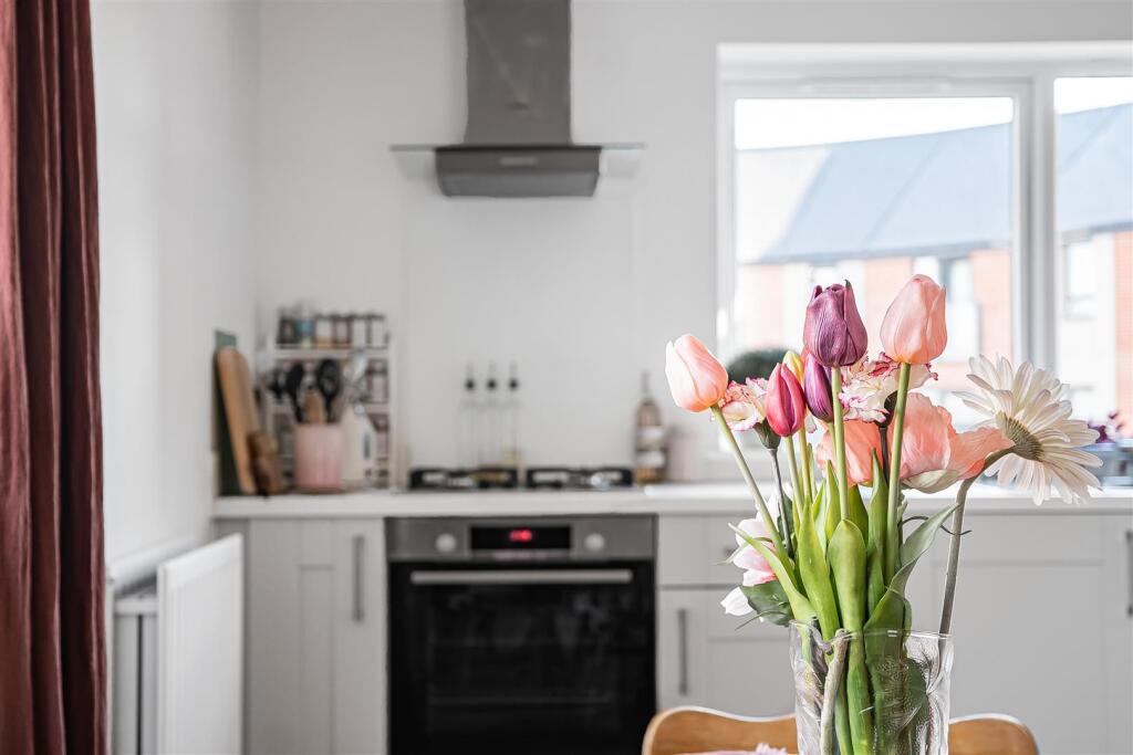 Apartment in Exeter - View 5