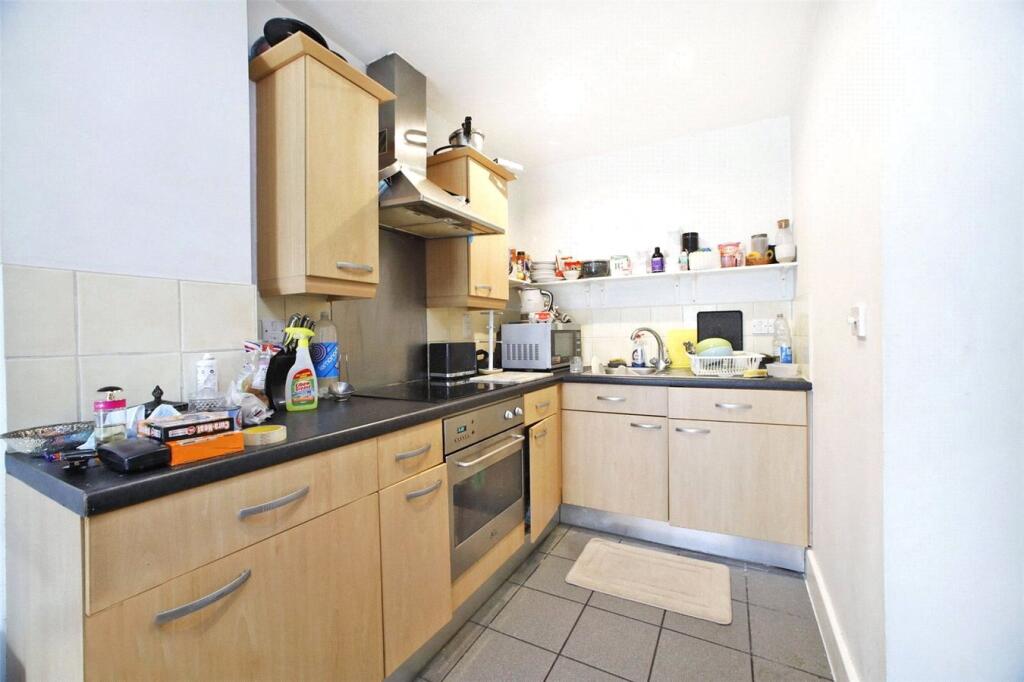 Apartment in London - View 4