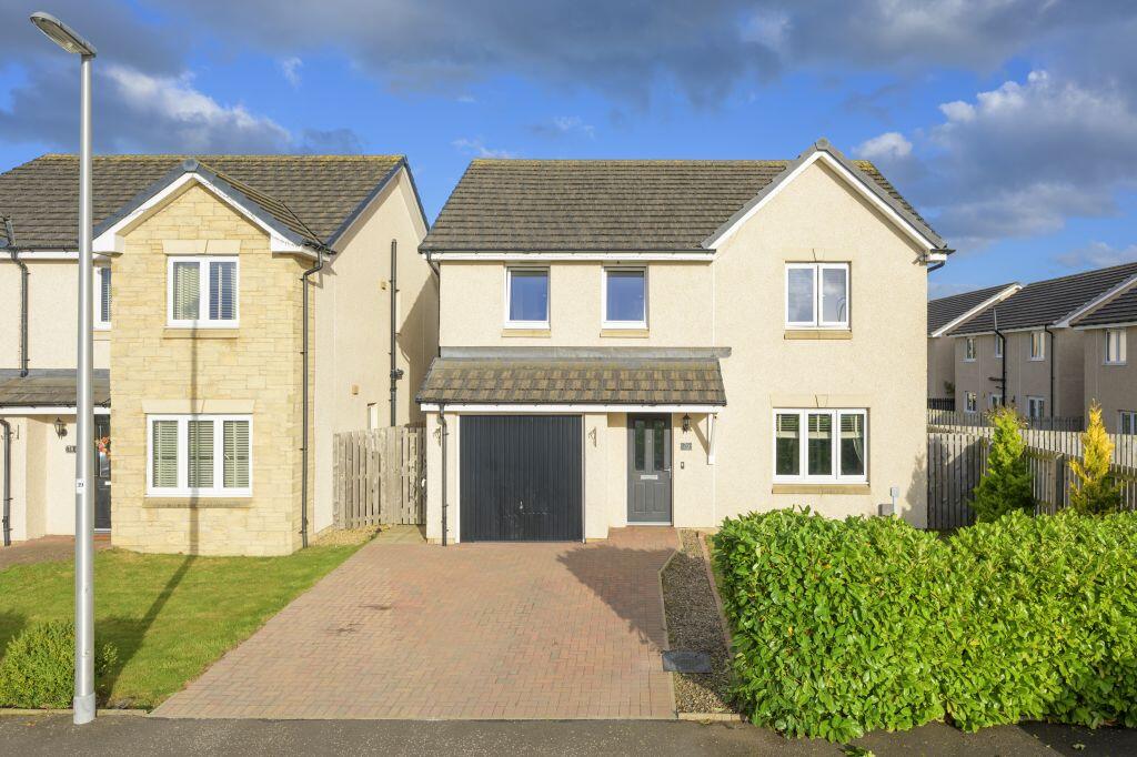 Main image of property: 76 Swift Street, Dunfermline, KY11 8ZL