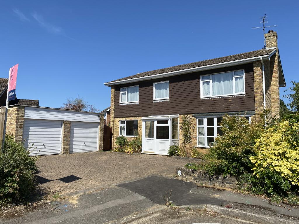 4-bed detached on Chequers Drive, Great Missenden, HP16, £699,950