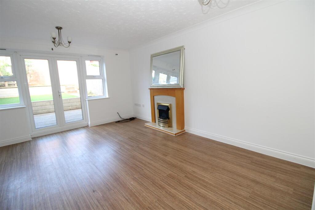 House in Exeter - View 4
