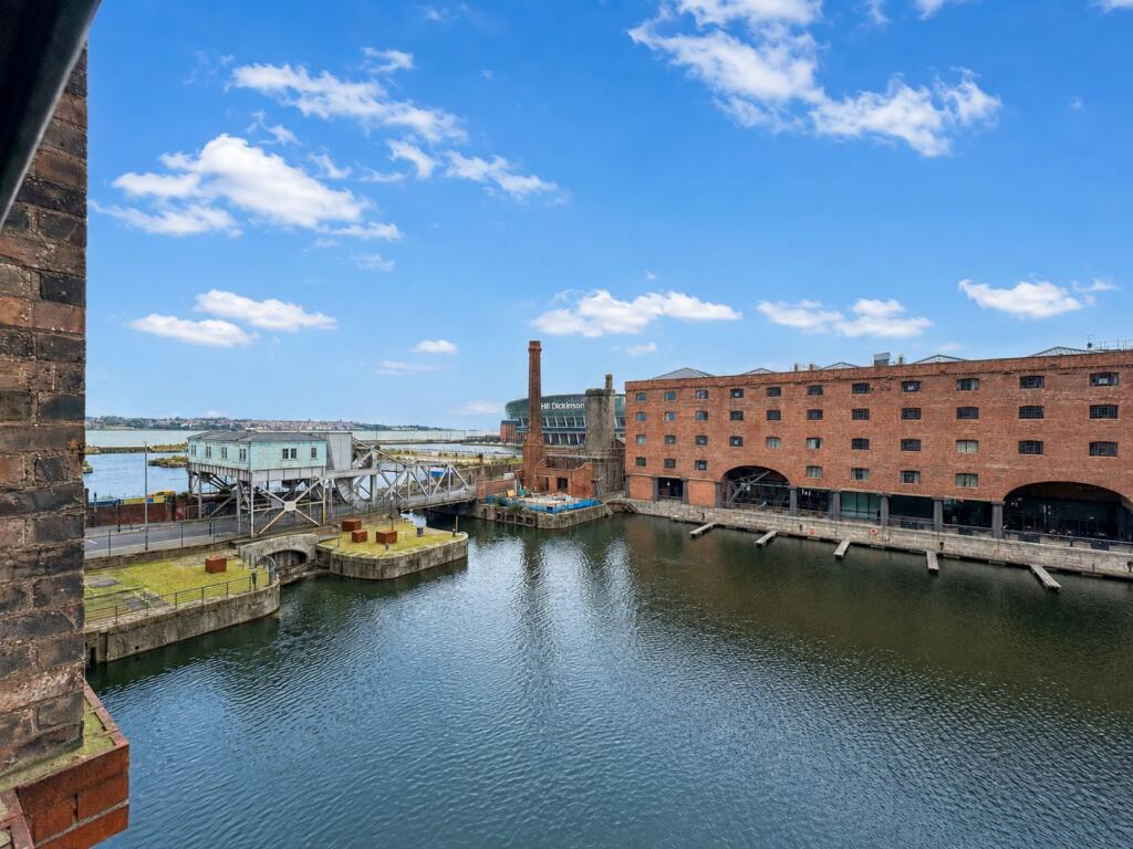 Apartment in Liverpool - View 3