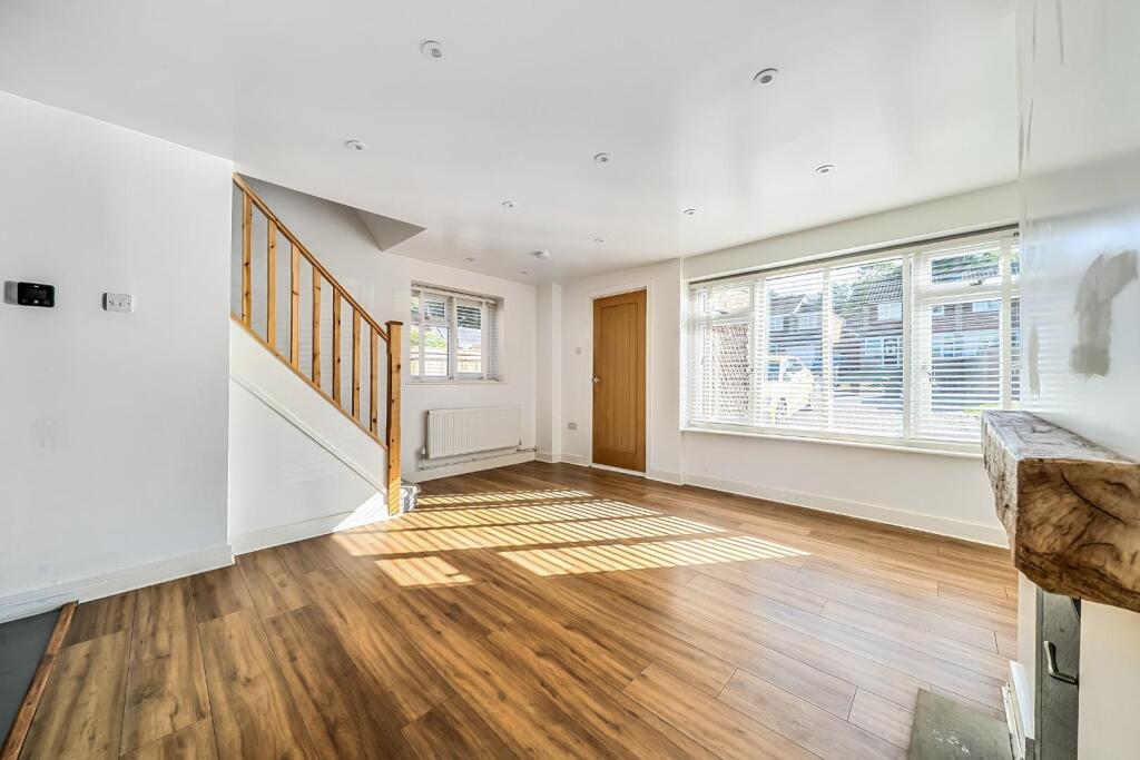 House in Tonbridge and Malling, Ditton - More