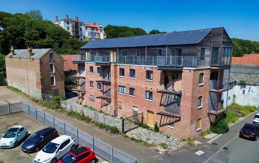 311-314 Whapload Road, Suffolk, NR32 1UL - View 2