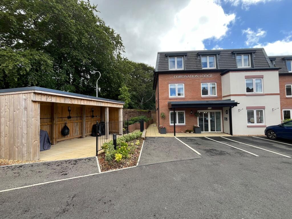 Apartment in Chester - View 2