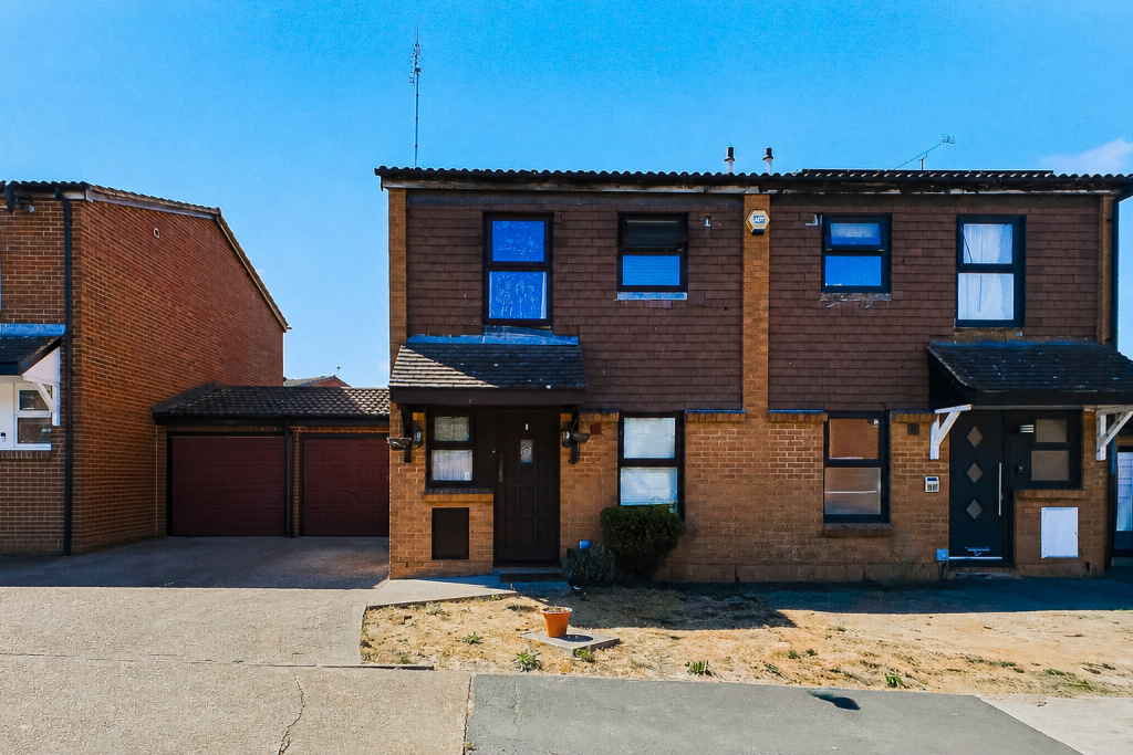 Main image of property: Water Lane, Purfleet-On-Thames, RM19