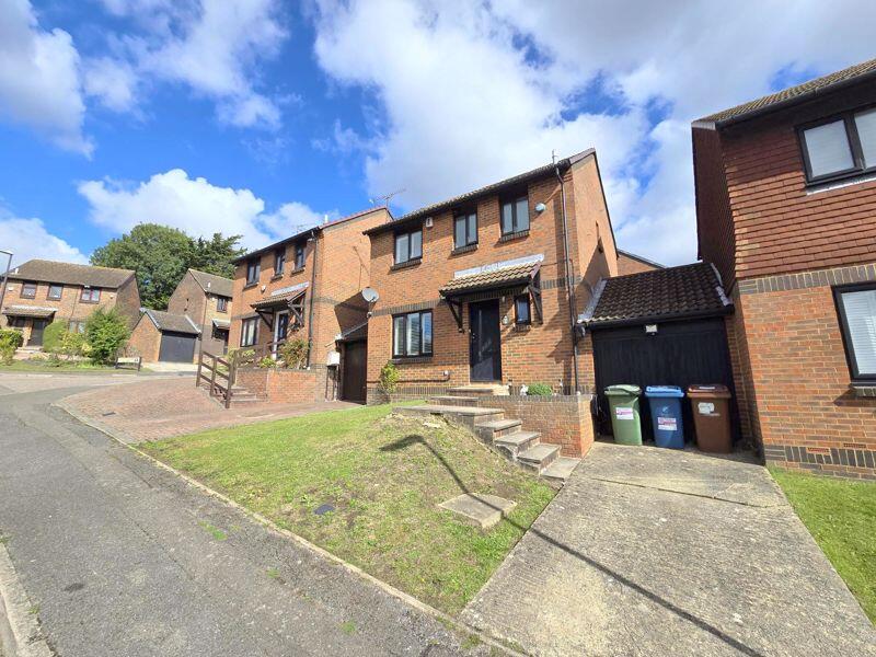 Daventer Drive, Stanmore photo 2
