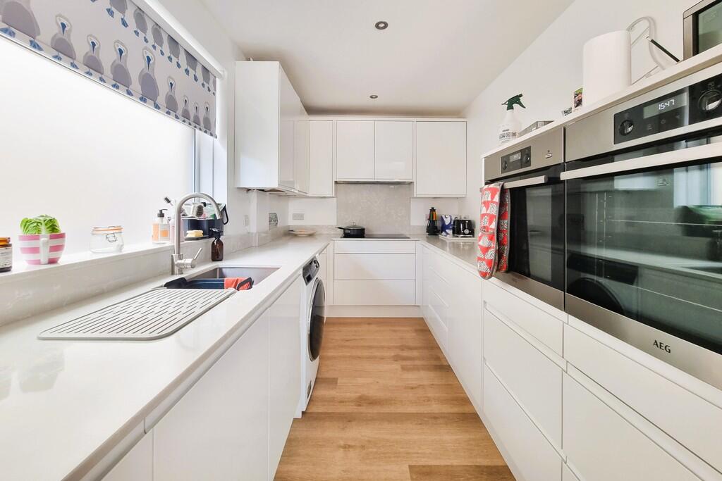 House in Portsmouth, Farlington - View 3