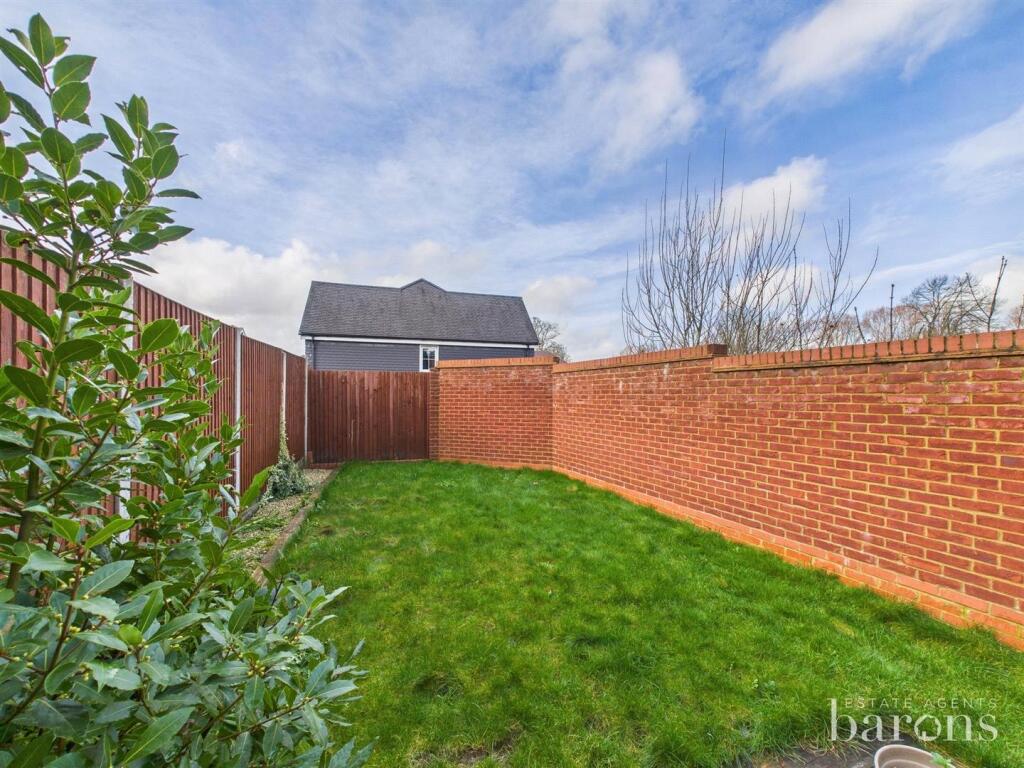 Mill Mead, Overton, Basingstoke, Hampshire, RG25 photo 4