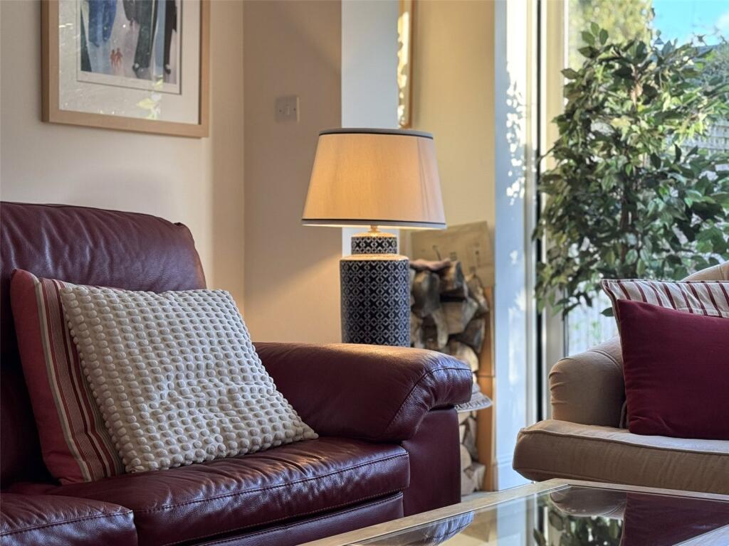 House in Lymington - View 5