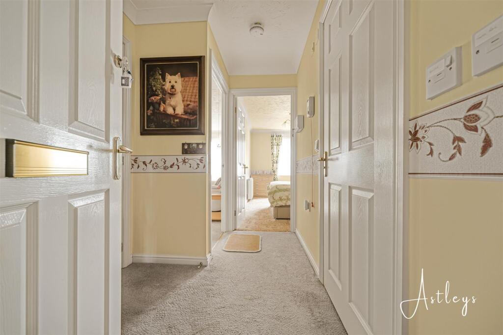 Apartment in Swansea - More