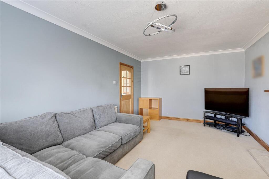House in Nottingham, Toton - View 6