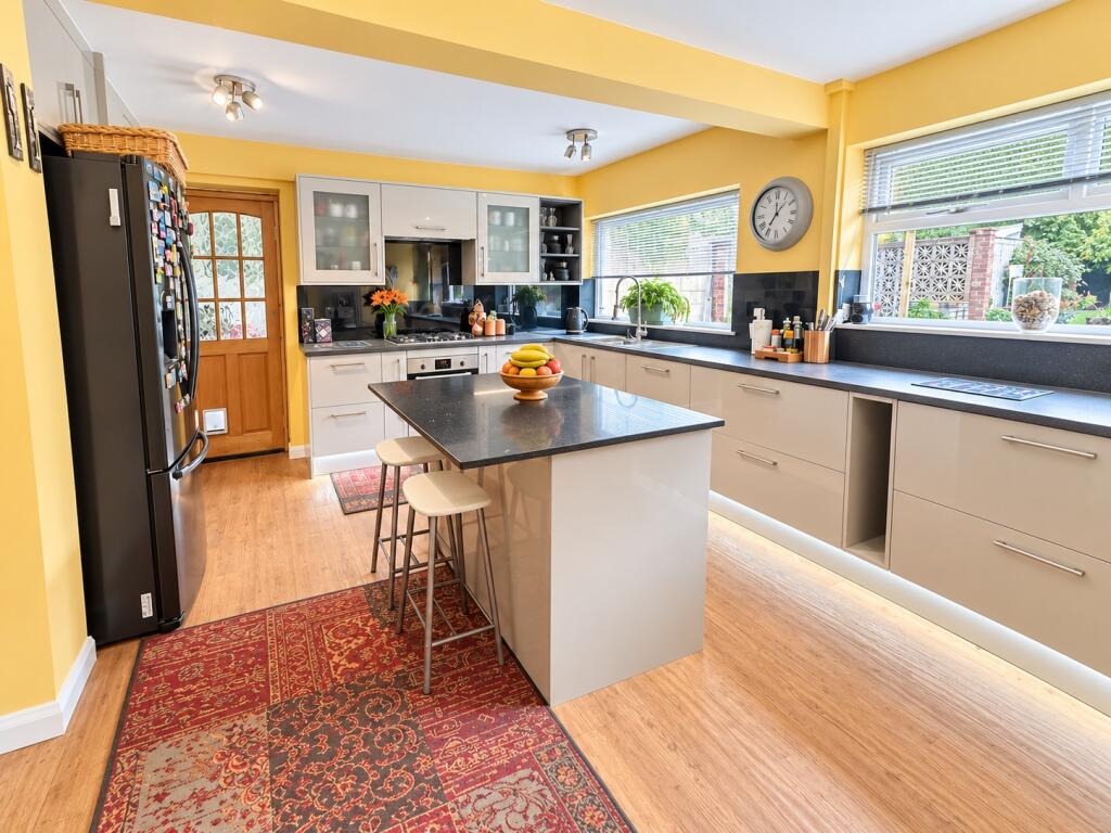 House in Blaby, Braunstone - More