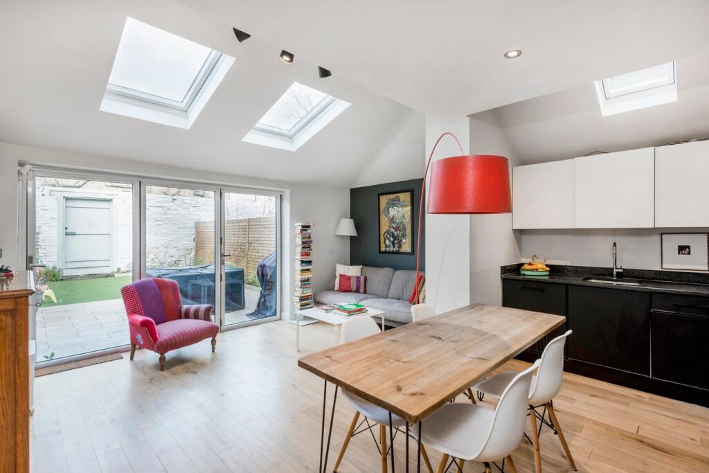 Main image of property: Wilton Avenue, Chiswick, London, W4