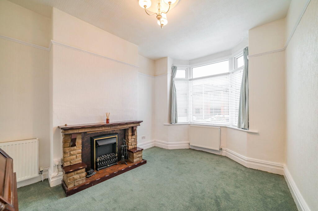 House in Oldham - View 4
