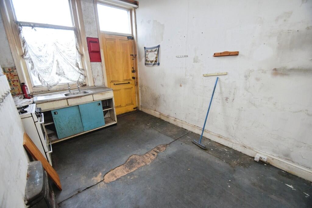 Additional image 15 of Wellington Crescent , Shipley 