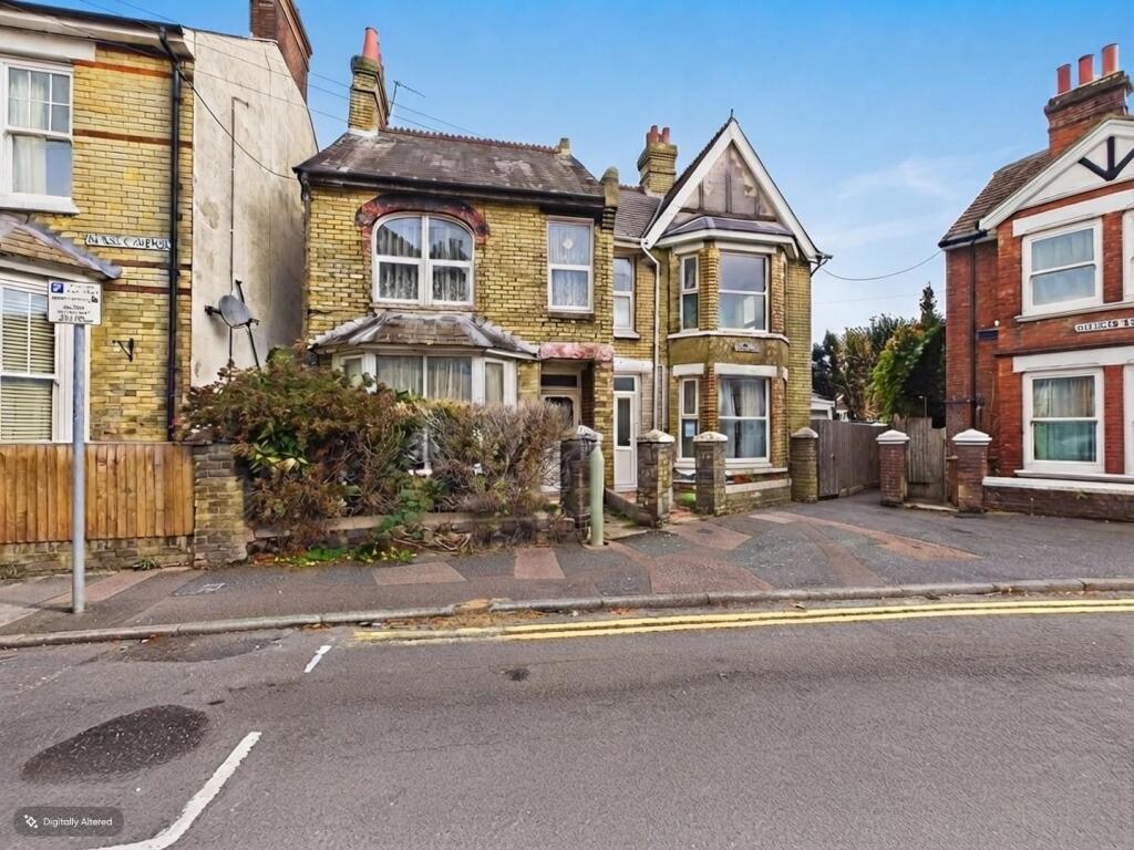Main image of property: Sussex Avenue, Ashford, Kent TN24 8NB