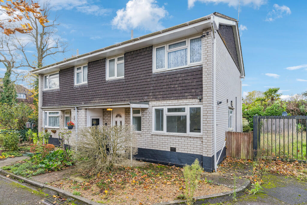 Main image of property: Reservoir Cottages, Love Lane
